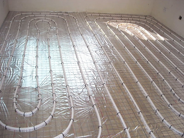 地?zé)峁?>
			<div   id=